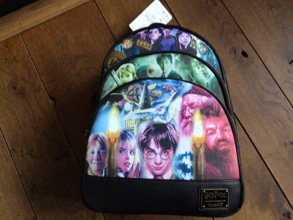 Loungefly: Harry Potter Trilogie Drievoudige Zak Rugzak, Nieuw, Ophalen of Verzenden, Regina, Loungefly: Harry Potter Trilogie Drievoudige Zak Rugzak