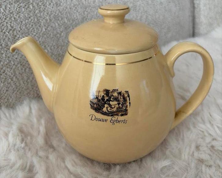 Vintage Douwe Egberts Theepot - Crème met Gouden Rand, Ophalen of Verzenden