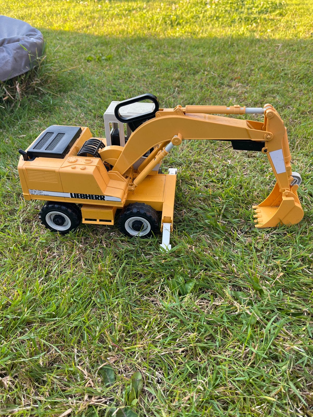 Bruder Liebherr 912 Graafmachine Speelgoed, Ophalen of Verzenden, Gebruikt