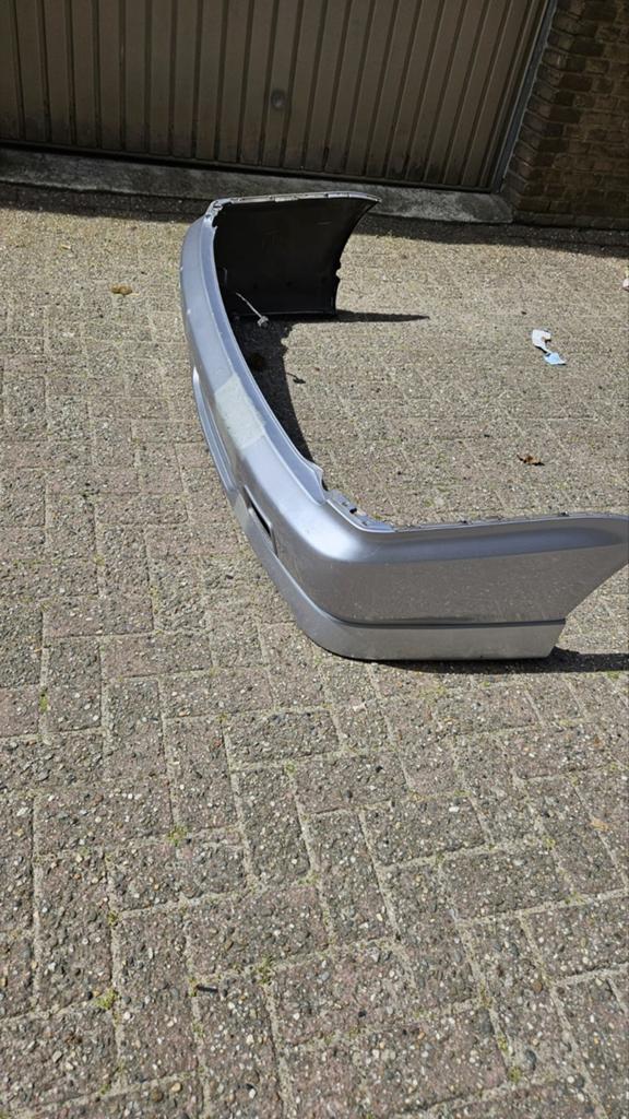 Gebruikte achterbumper - zilverkleurig  mitsubishi lancer, Auto-onderdelen, Ophalen, Gebruikt, Bumper, Voor