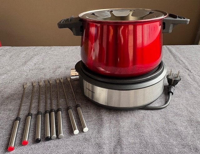 Silvercrest Elektrische Fondue 1500W - 3 L, met 8 vorkjes., Witgoed en Apparatuur, Fonduesets, Ophalen of Verzenden, Zo goed als nieuw