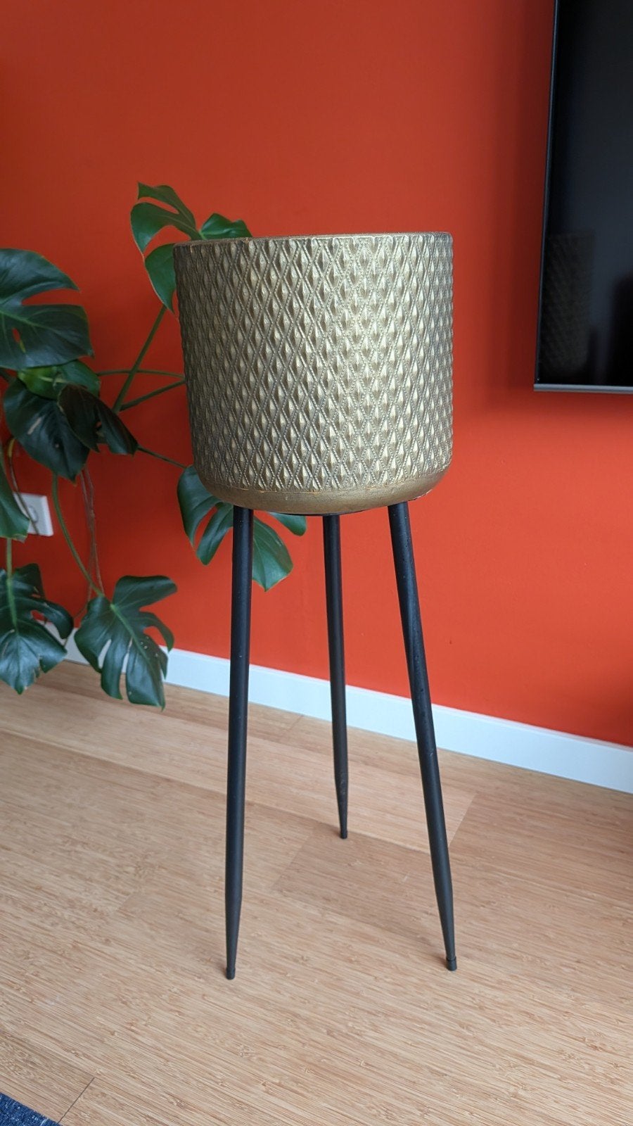 Gouden plantenbak op standaard - Gebruikt, Tuin en Terras, Bloempotten, 25 tot 40 cm, Gebruikt, Rond, Binnen