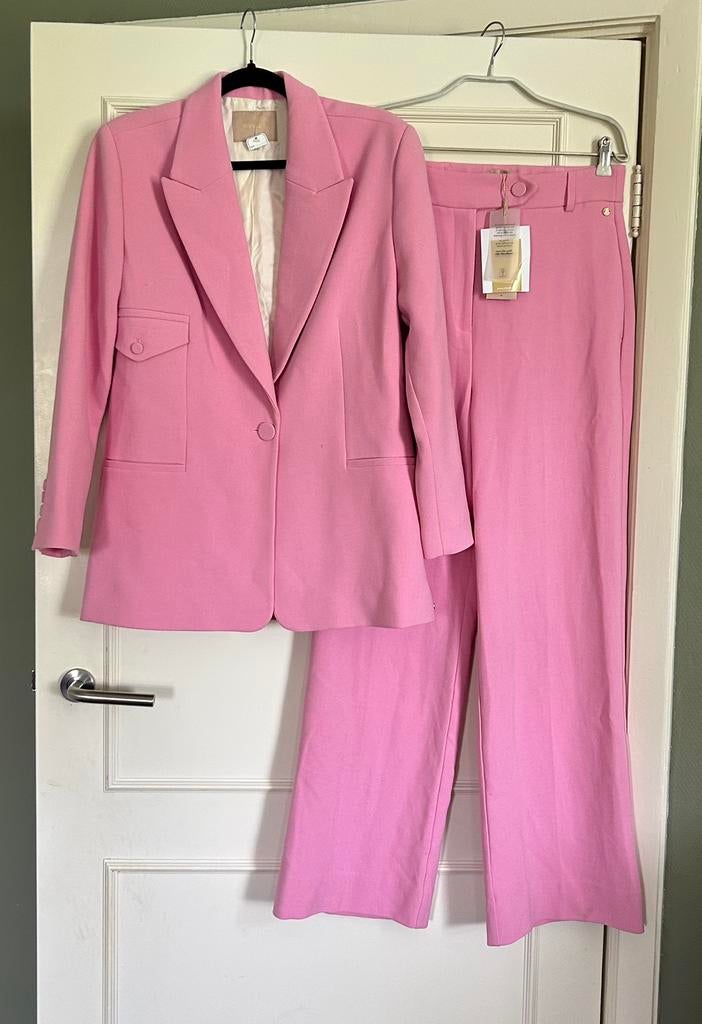 Nieuw! Fresh Pink, roze JoshV, Josh V blazer en broek M, Maat 38/40 (M), Kostuum of Pak, Nieuw, Ophalen of Verzenden