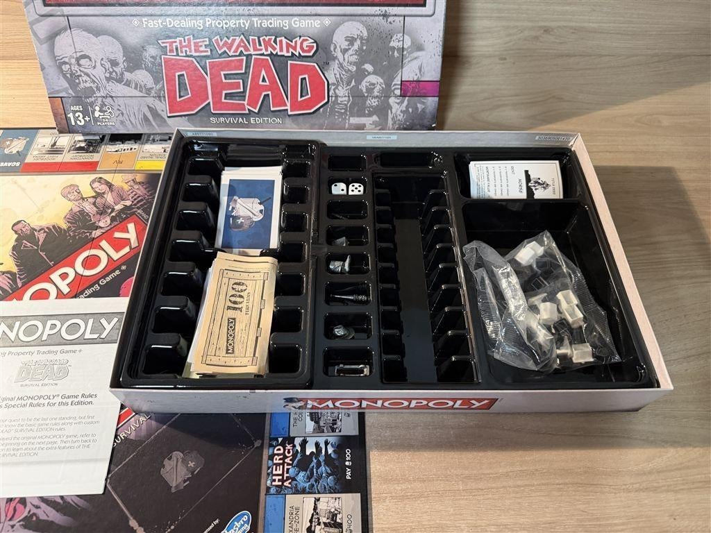 Monopoly the walking dead - s6716, Verzenden, Zo goed als nieuw