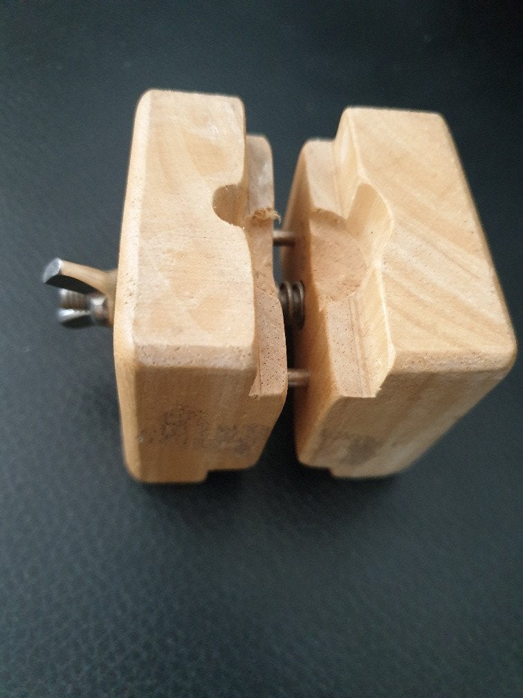 Horloge uurwerkklem, horlogebankschroef Hout (Dubbele maten), Sieraden, Tassen en Uiterlijk, Horloges | Heren, Ophalen of Verzenden