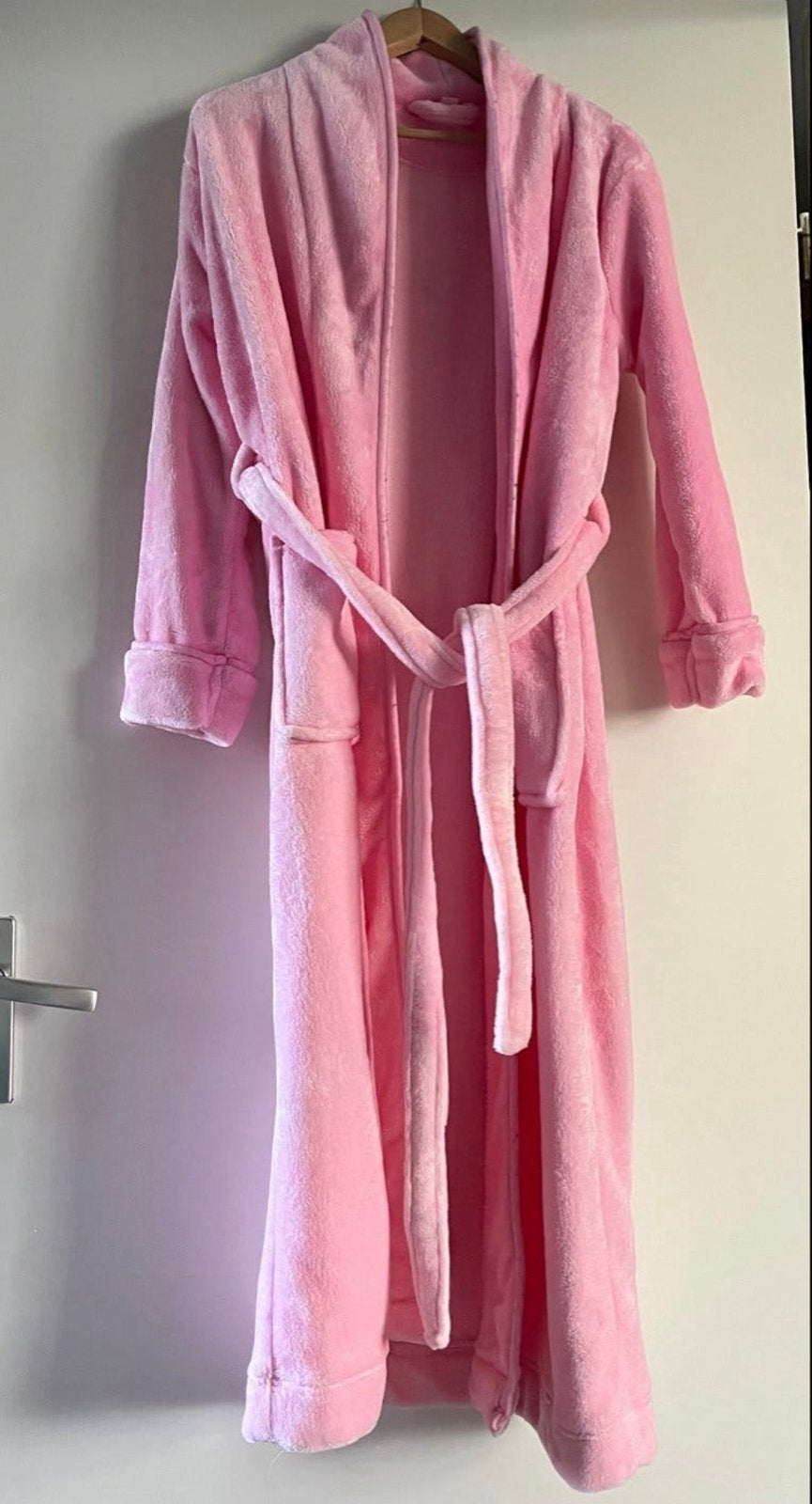 Roze badjas, zacht en comfortabel. Maat m, Kleding | Dames, Ophalen of Verzenden, Zo goed als nieuw, Maat 38/40 (M)