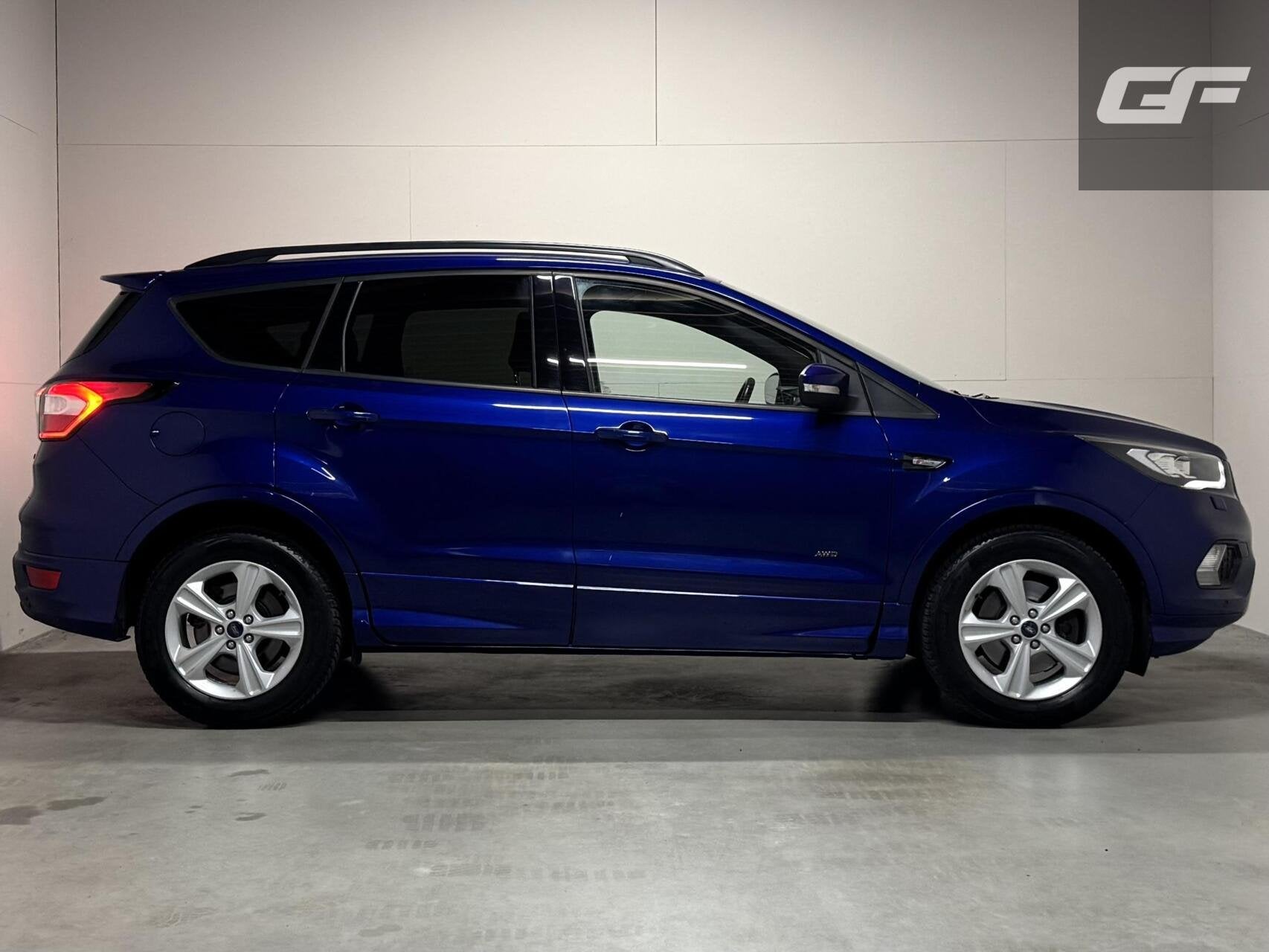 Ford Kuga 1.5 EcoBoost Titanium 4x4 Sony Carplay Camera Trek, Auto's, Ford, Automaat, 4 cilinders, Blauw, 1586 kg