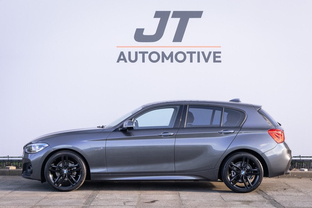BMW 1-serie 118i M Sport High Executive Carplay | Camera | C, Auto's, Gebruikt, Bedrijf, 650 kg, 3 cilinders