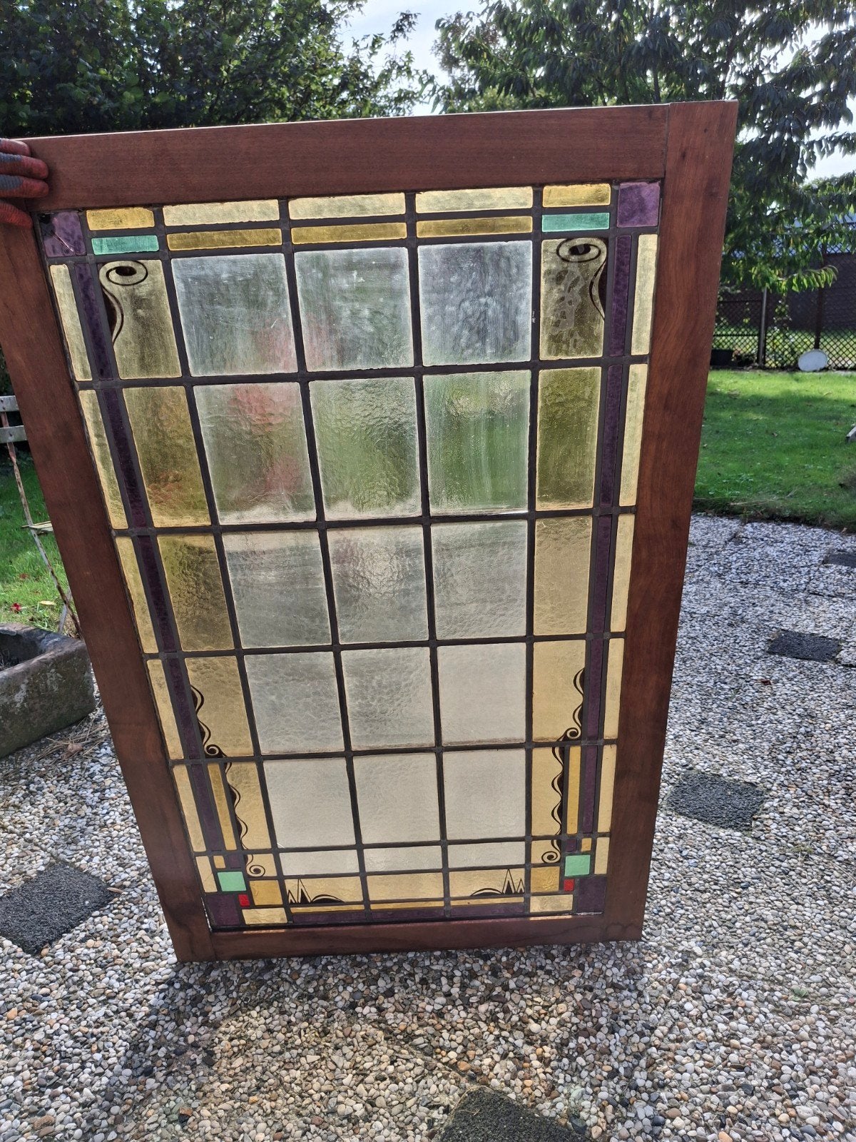 Antiek glas-in-loodraam. 82,5 x 131 cm. Met krullen versierd, Ophalen, Gebruikt, 80 tot 120 cm, 120 tot 160 cm