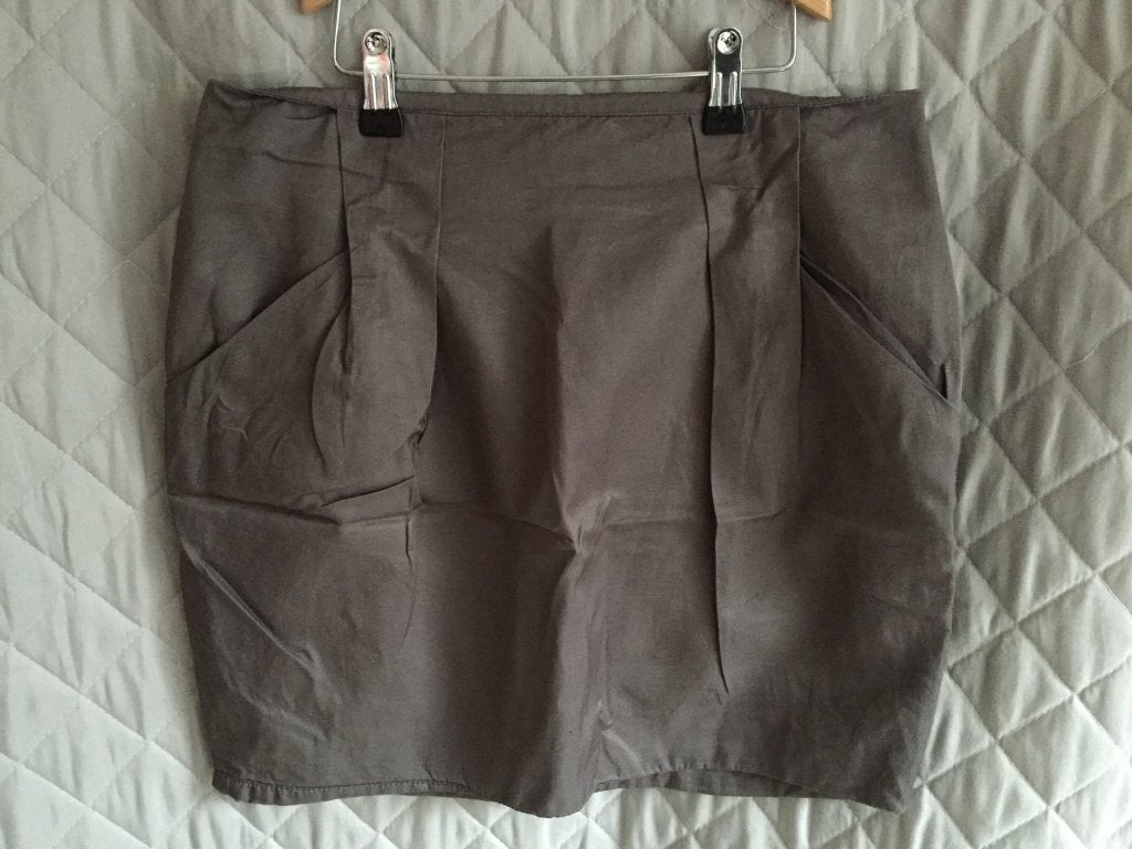 Amisu grijze rok college style maat 38 (2b26), Tweedehands verkoop, Ophalen of Verzenden, Grijs, Boven de knie