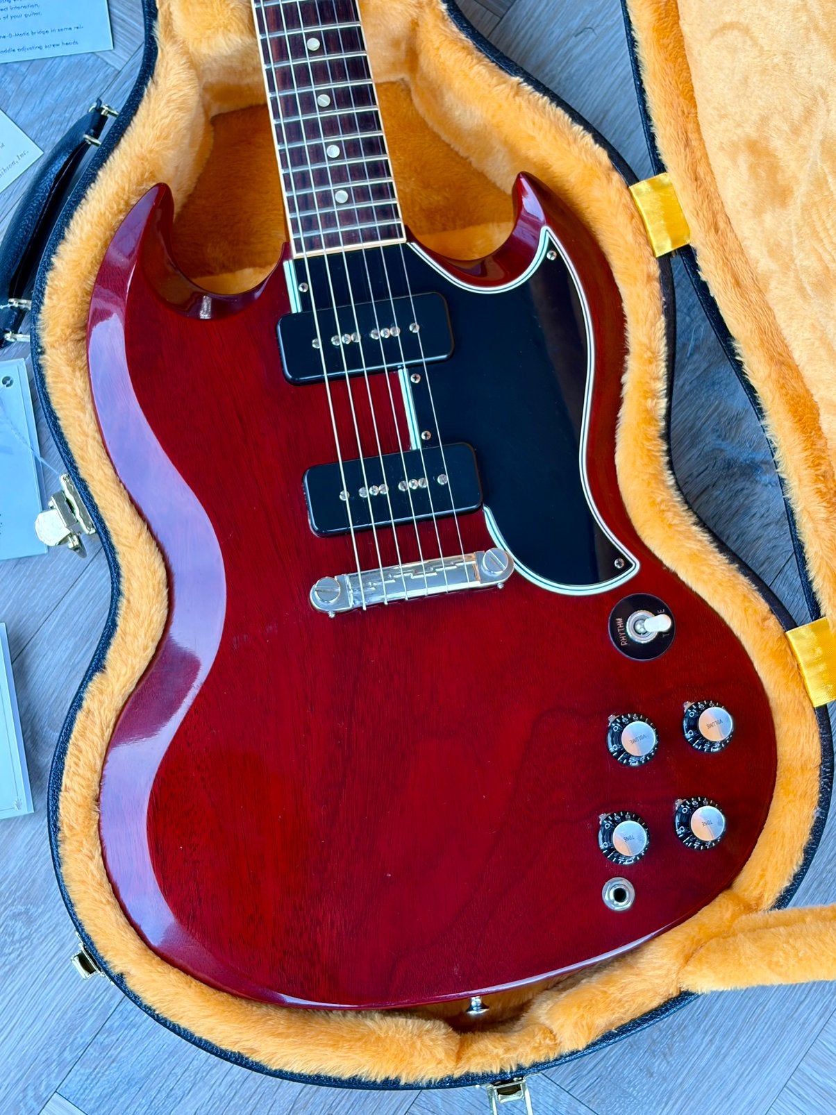 Gibson Custom Shop ’63 SG Special VOS 2022 – Cherry, Muziek en Instrumenten, Ophalen, Zo goed als nieuw, Solid body, Gibson