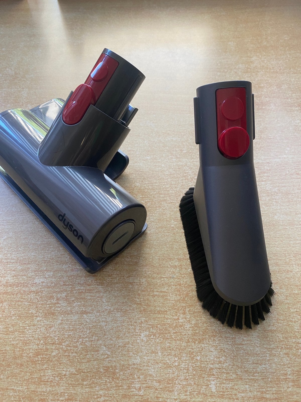 2 Dyson stofzuig borsteltjes. Nieuw., Witgoed en Apparatuur, Stofzuigers, Ophalen of Verzenden, Nieuw