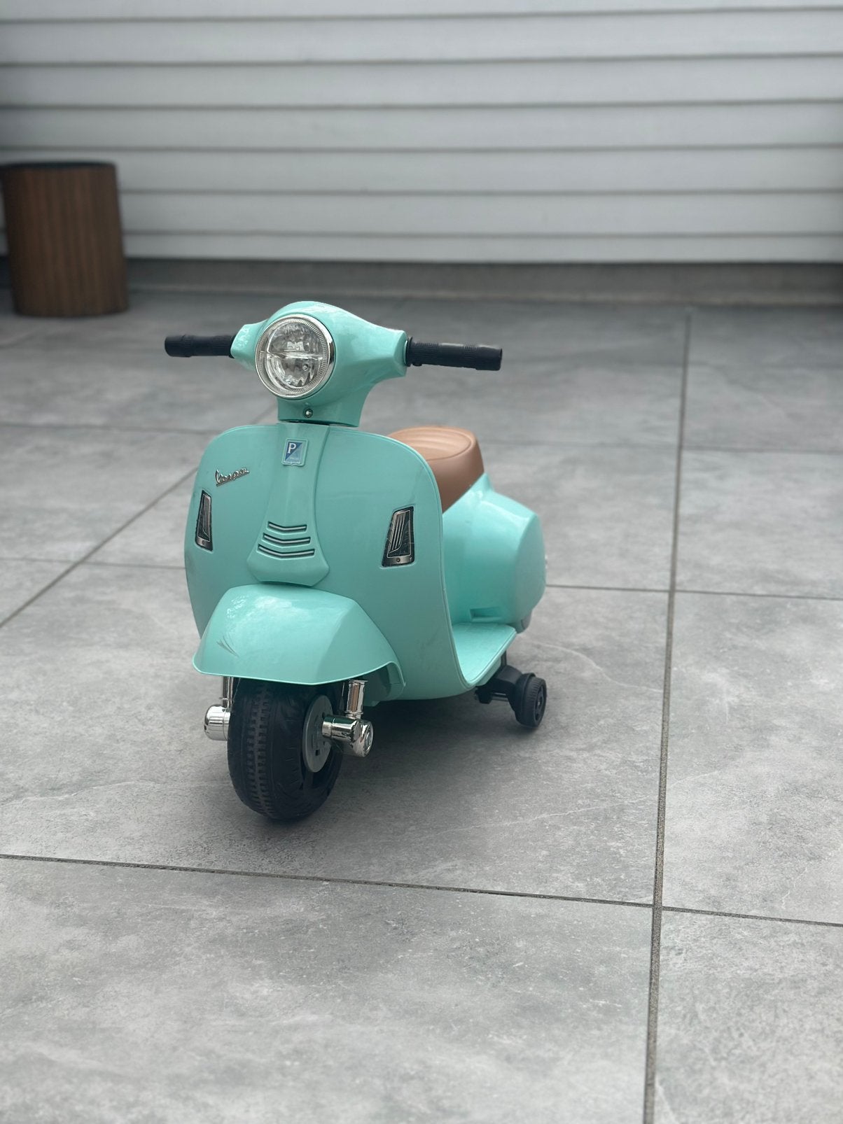 VESPA electrische scooter kids, Kinderen en Baby's, Zo goed als nieuw