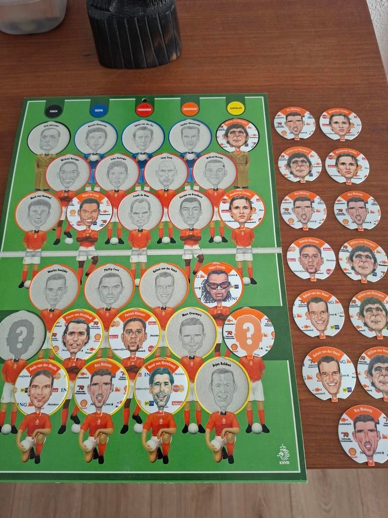 Nederlands Elftal Flippo's - Compleet met speelbord, Ophalen of Verzenden, Verzameling