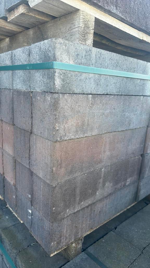 Stapelblokken 12x12x30 cm brons/grijs € 1,00 per stuk, Ophalen, Blok, Nieuw, Minder dan 25 cm
