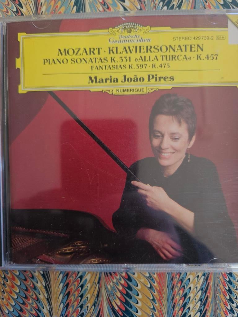 Mozart: Pianosonates K.331, K.457 & Fantasia's - Maria João, Ophalen of Verzenden, Classicisme, Zo goed als nieuw, Kamermuziek