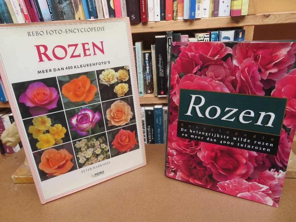 Rozen Encyclopedie & Foto-encyclopedie - 2 boeken, Gelezen, Peter Harkness (voor één van de boeken), Bloemen, Planten en Bomen