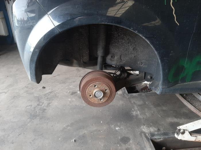 Achteras voorwielaandrijving van een Opel Tigra, Auto-onderdelen, Motor en Toebehoren, Gebruikt, -, -, Opel