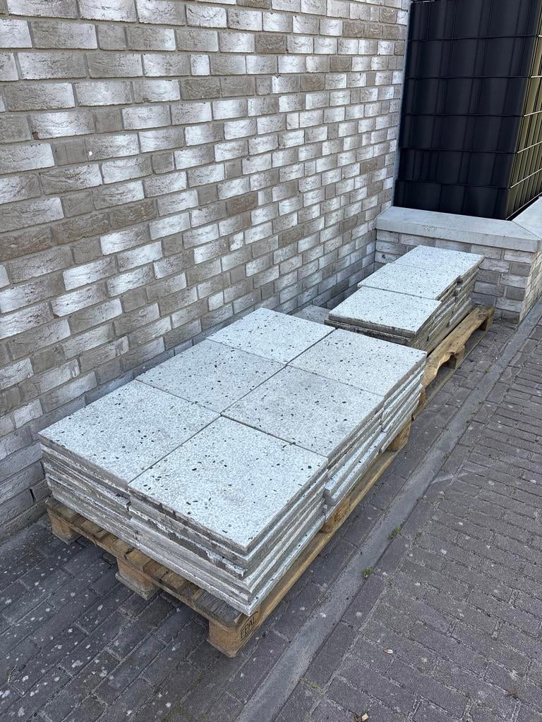 Betonnen terrastegels 40x40 60 stuks, Gebruikt, Beton, Terrastegels, 5 tot 10 m²