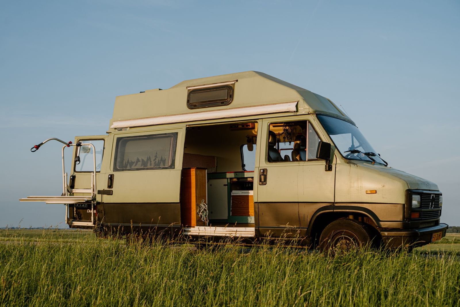 Caravans And Camping Leuke