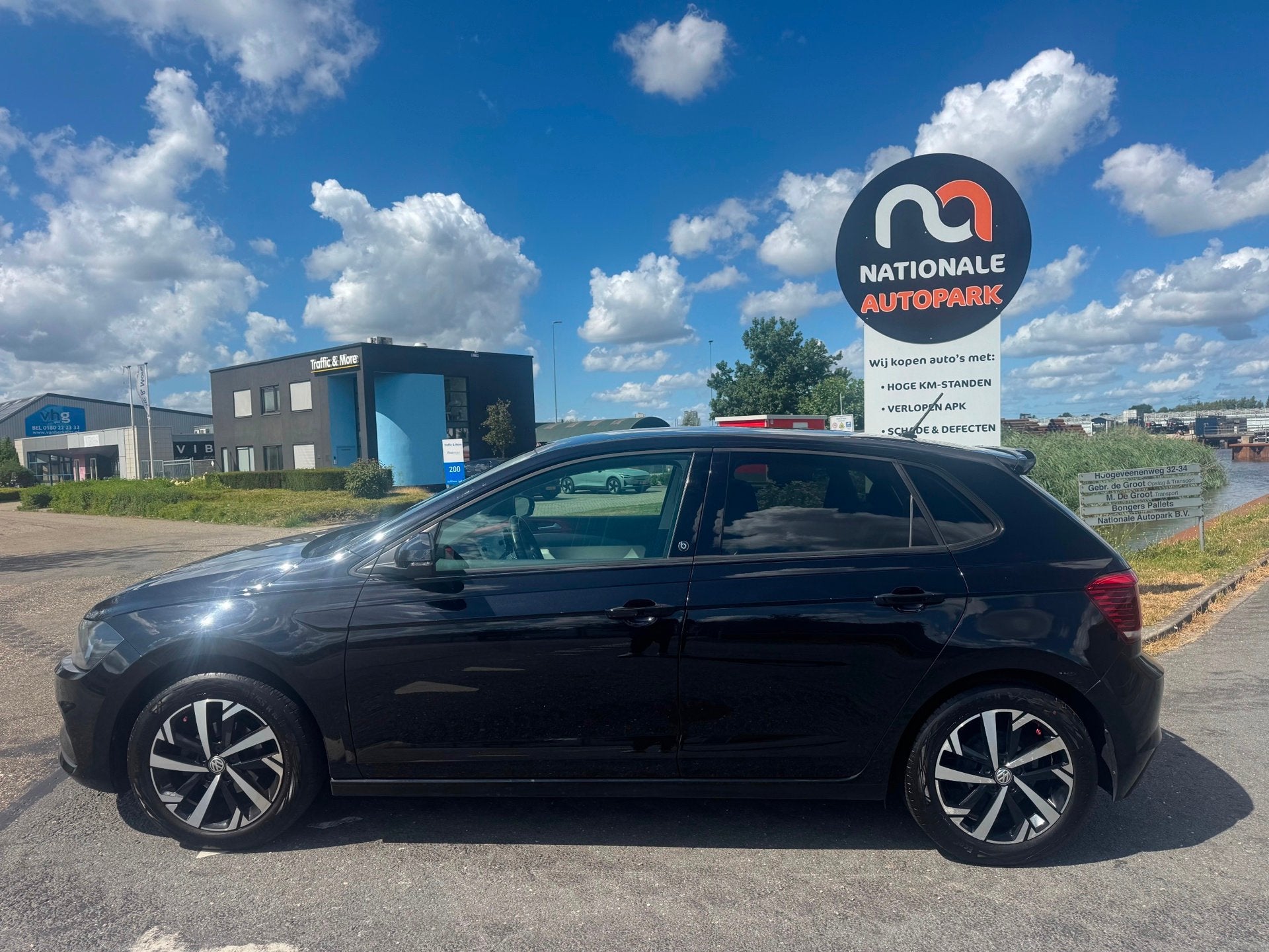 Volkswagen Polo | 2018 | 1.0 MPI Beats | Export en Handel |, 1005 kg, Euro 6, Zwart, Origineel Nederlands