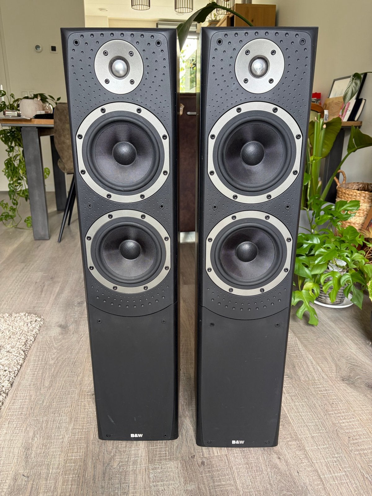 Bowers & Wilkins DM309 2.5-wegs vloerstaande luidspreker, Ophalen, Vloerstaande luidspreker, Gebruikt, 60 tot 120 watt