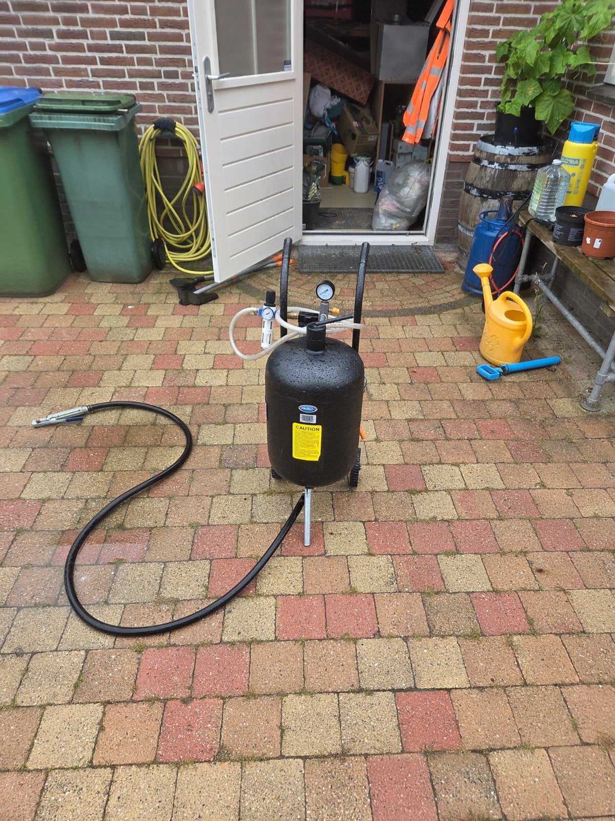 Zandstraal apparaat, 100 liter of meer, Ophalen, Minder dan 200 liter/min