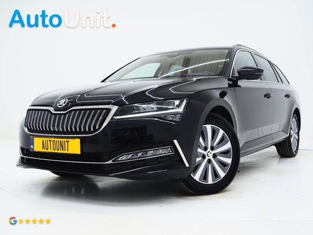 Skoda Superb Combi 1.4 TSI iV 218PK | Leder/Alcantara | Trek, Gebruikt, 4 cilinders, Zwart, Hybride Elektrisch/Benzine