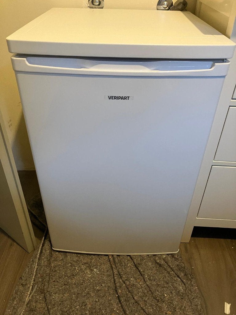 koelkast Veripart VPTTKK55EW, Zonder vriesvak, 100 tot 150 liter, Zo goed als nieuw, 45 tot 60 cm