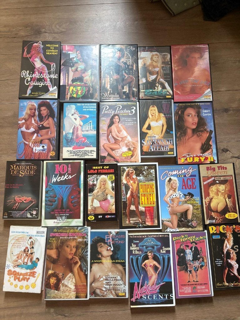 22 Vintage VHS Videobanden – Retro Cult & Collectibles (18+), Alle leeftijden, Ophalen of Verzenden, Gebruikt, Actie en Avontuur