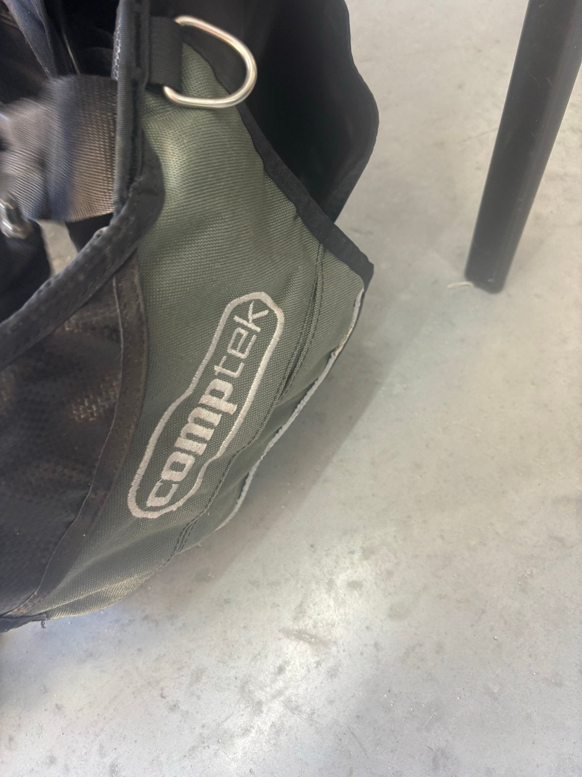 Mares Airtrim Trimvest met Loodintegratie, Ophalen, Zo goed als nieuw, Trimvest of Wing