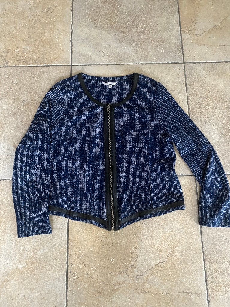 Soepel kort jasje, Blauw, Maat 42/44 (L), Ophalen of Verzenden, Zo goed als nieuw