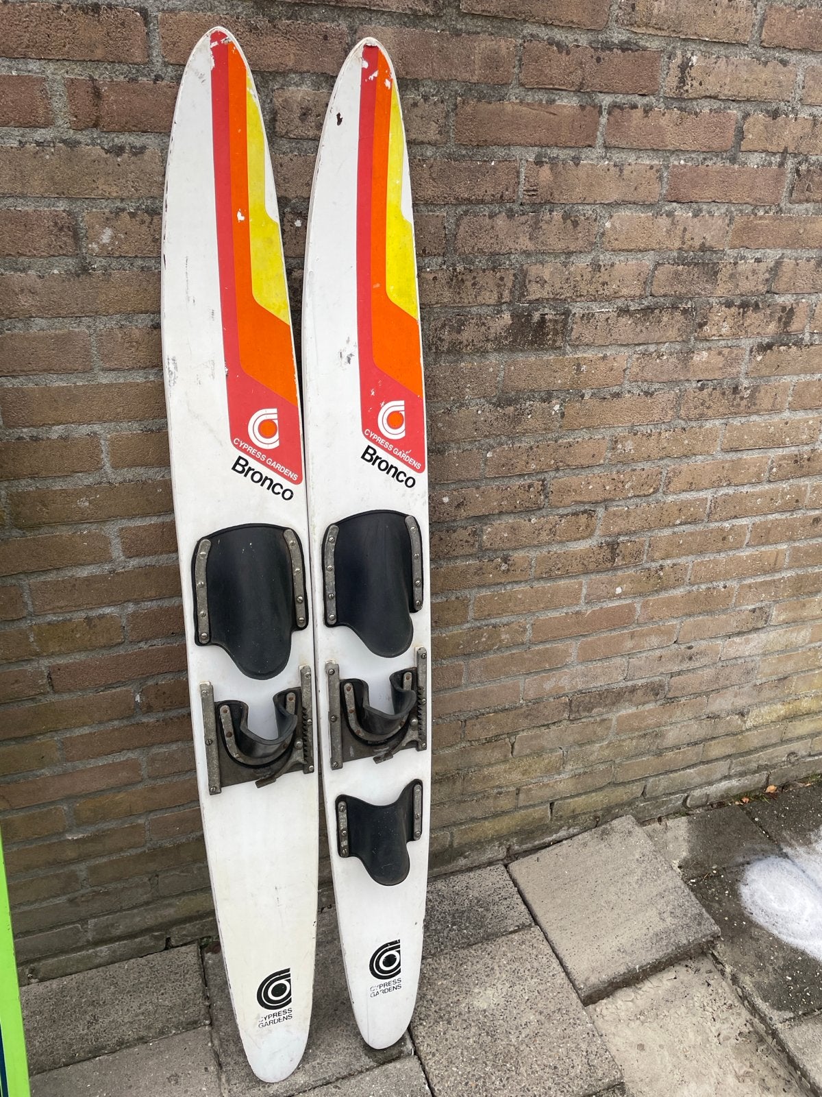 Vintage Bronco waterski's - Decoratie of gebruik, Watersport en Boten, Ophalen of Verzenden, Gebruikt, 160 cm of meer, Waterski's