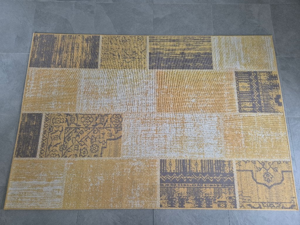 Fraai Home & Living – Patchwork vloerkleed okergeel & taupe, Ophalen, Gebruikt, 150 tot 200 cm, Grijs