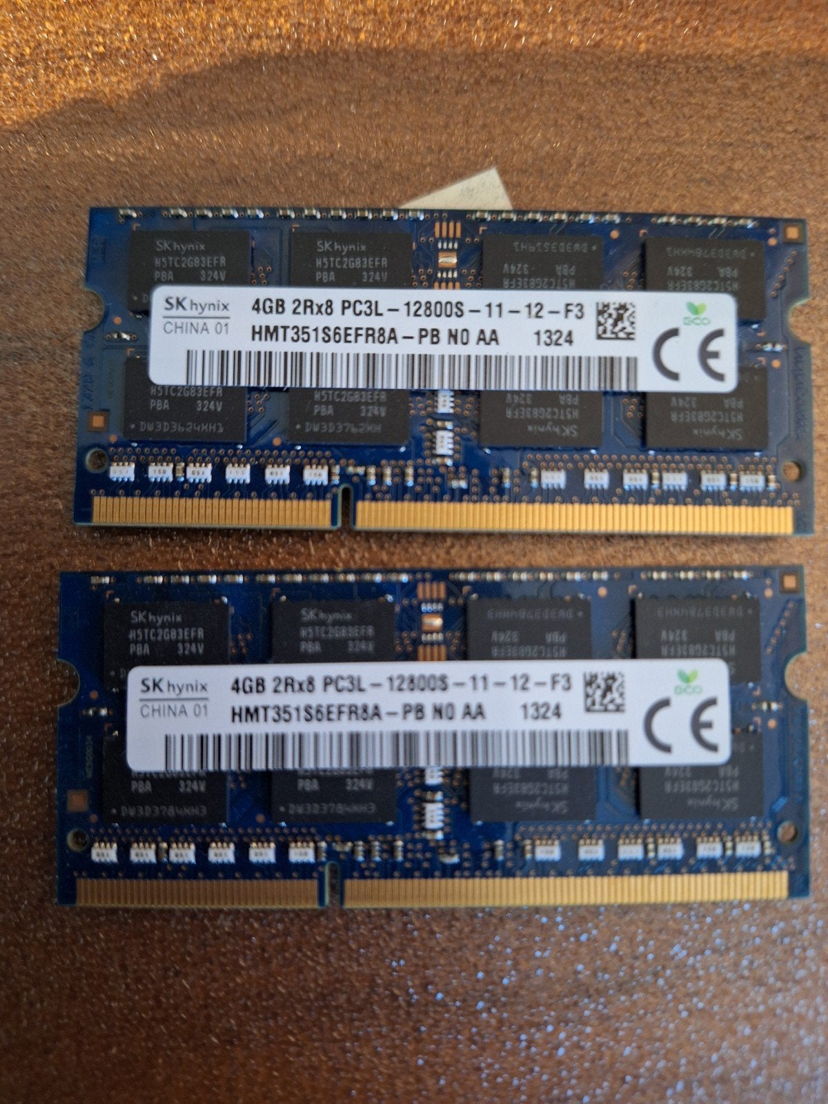 SK Hynix 4GB DDR3L RAM (2 stuks), Gebruikt, DDR3, Ophalen of Verzenden, Laptop