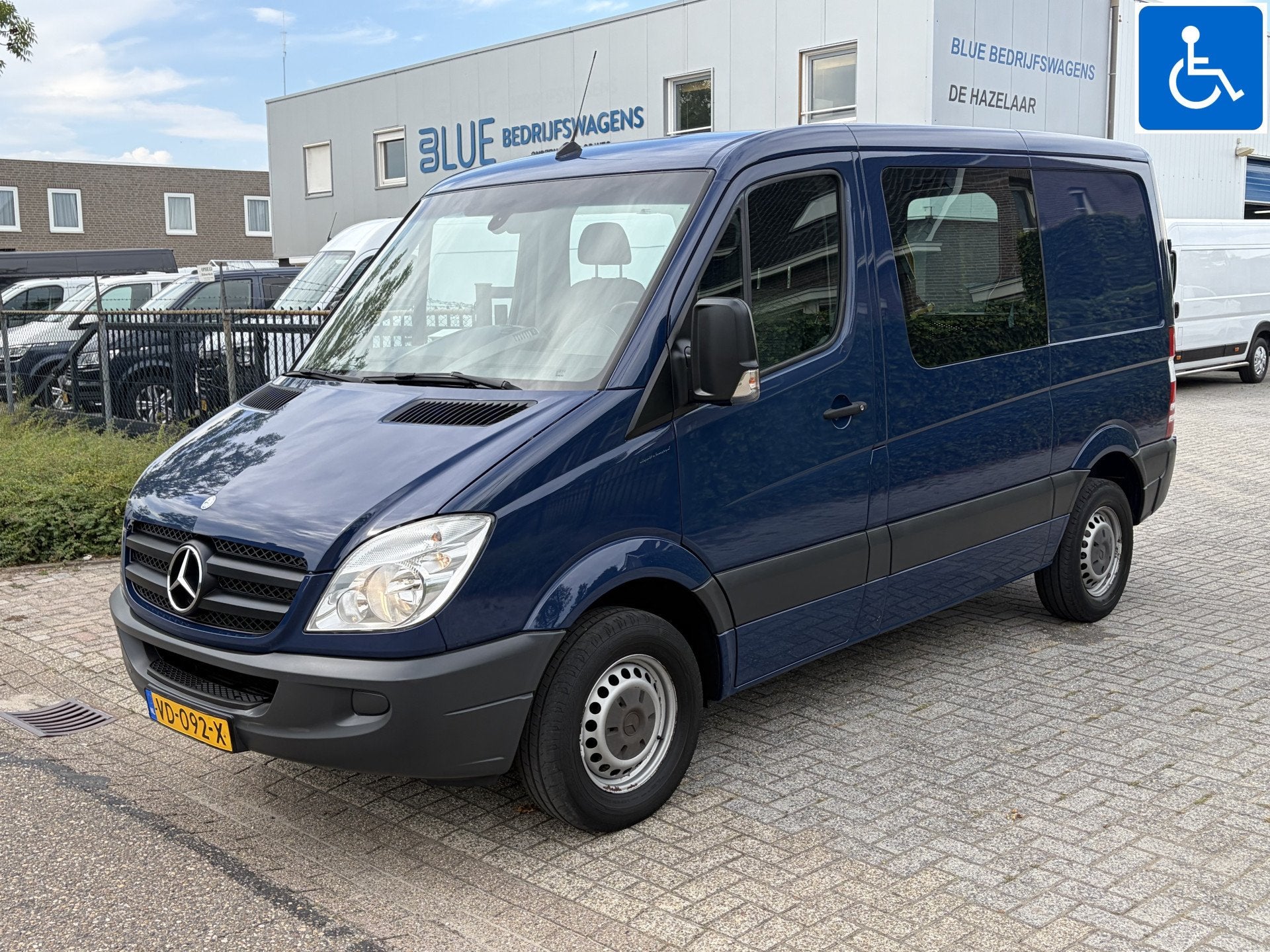 Mercedes-Benz Sprinter 210 2.2 CDI E5 L1H1 Rolstoelbus zelfr, Auto's, Bestelauto's, Automaat, Euro 5, Gebruikt, Zwart