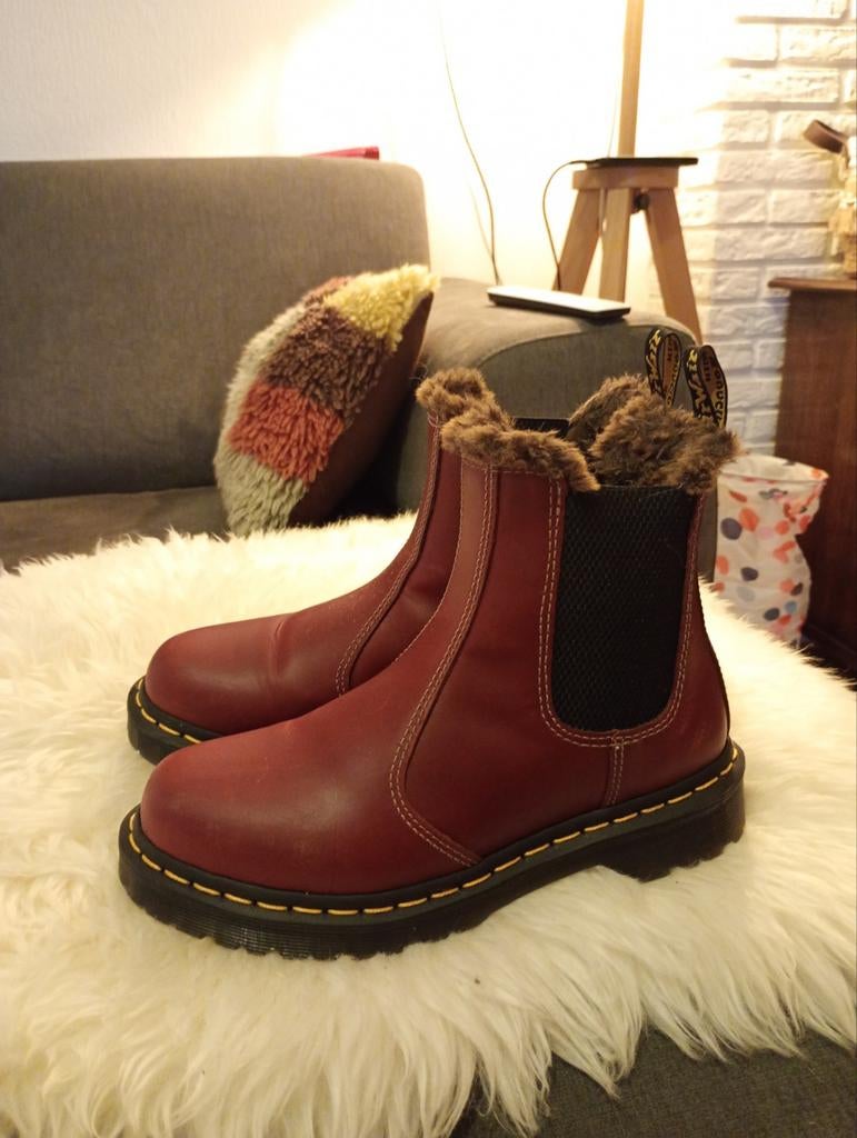Dr Martens 2976 Leonore Chelsea Boots bordeaux bont maat 37, Lage of Enkellaarzen, Nieuw, Ophalen of Verzenden, Dr. Martens