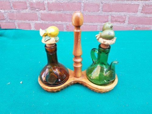 Tafelset olieschenkers retro 1x bruin en 1x groen flesje, Ophalen of Verzenden