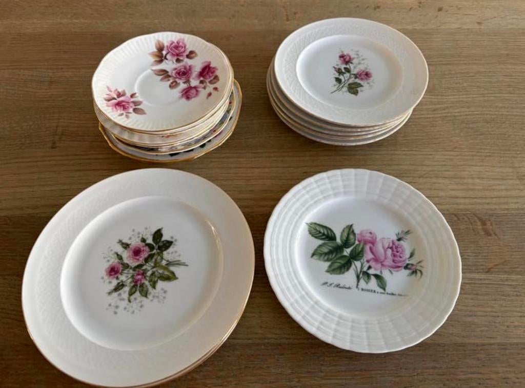 Luxe vintage high tea set rozen/bloemen, Ophalen of Verzenden, Zo goed als nieuw, Bord(en), Overige stijlen