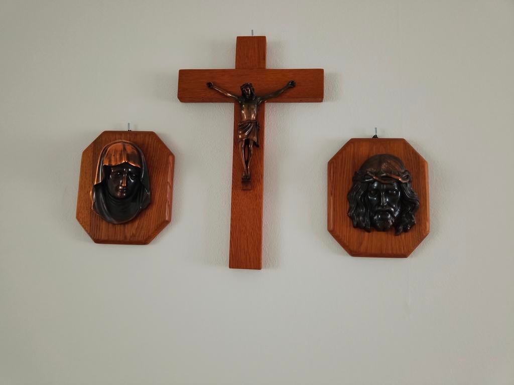 Vintage houten kruisbeeld en hoofd Jezus en Maria, Antiek en Kunst, Ophalen of Verzenden