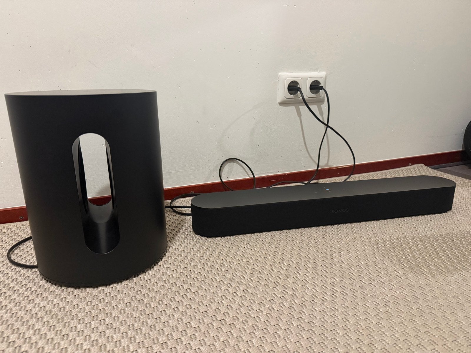 Sonos Beam en Sonos Sub Mini - Zo goed als nieuw
