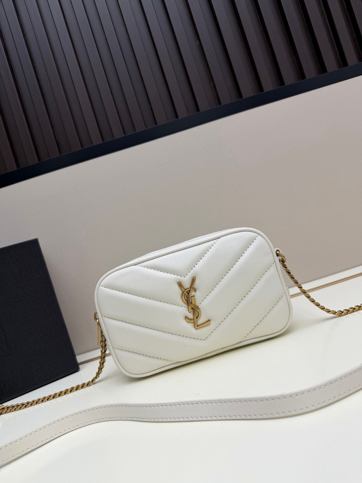 Stijlvolle Witte Saint Laurent Schoudertasje, Verzenden, Zo goed als nieuw, Wit, Schoudertasje