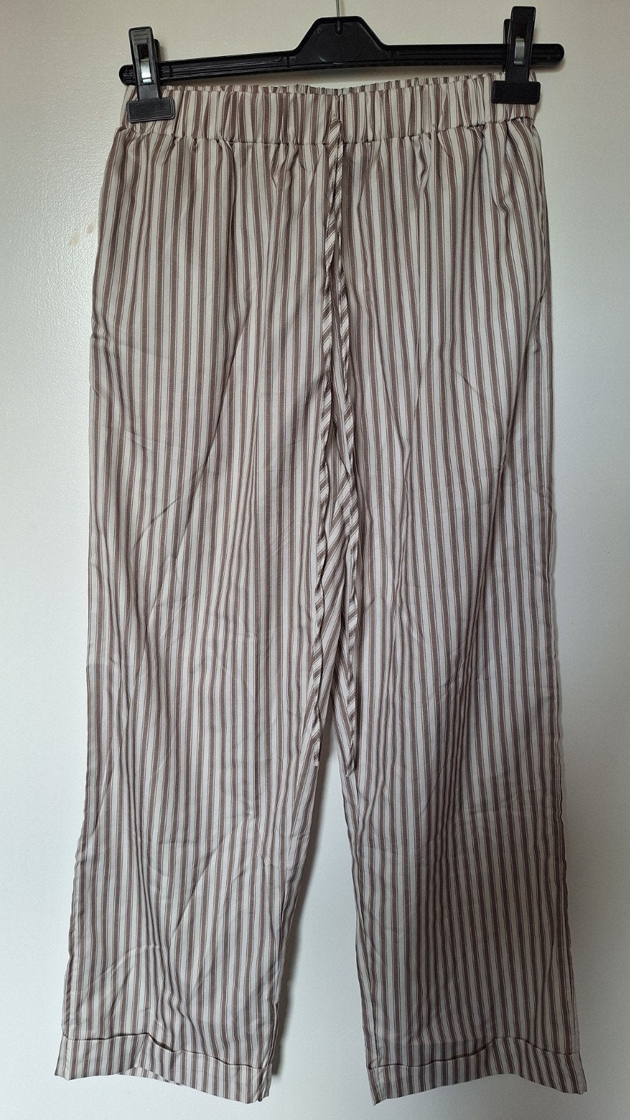 Broek: Shein gestreepte broek, maat L, polyester, Kleding | Dames, Bruin, Maat 42/44 (L), Ophalen of Verzenden, Zo goed als nieuw