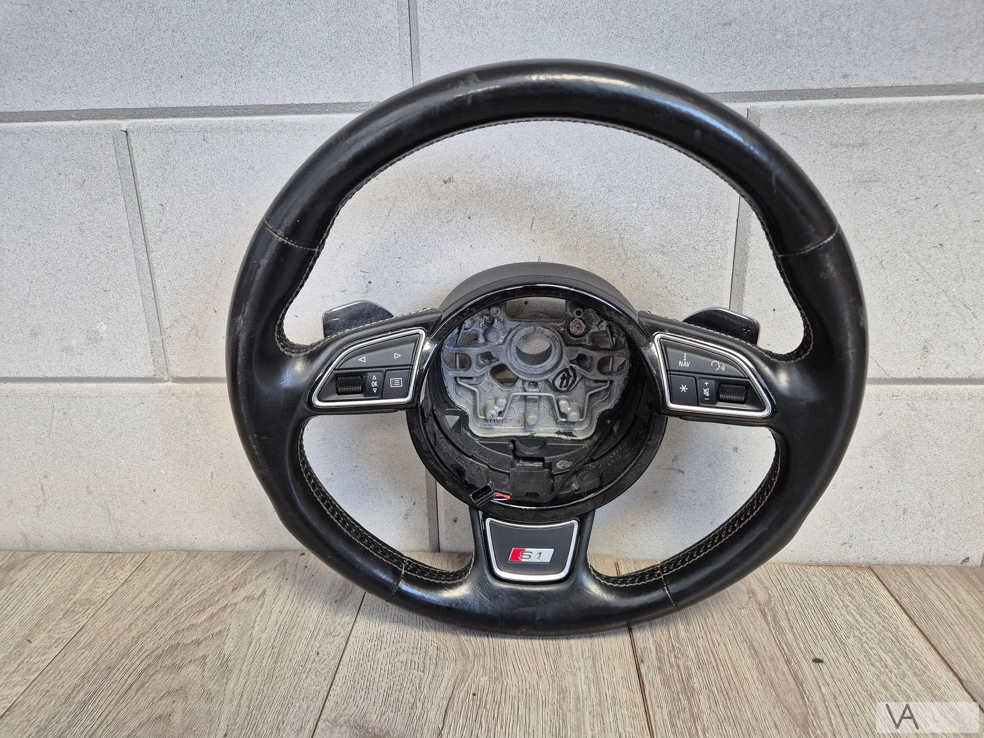 Audi A1 stuur 2010 - 2019 + knoppen en flippers ORIGINEEL S1, Auto-onderdelen, Gebruikt, -, -, -