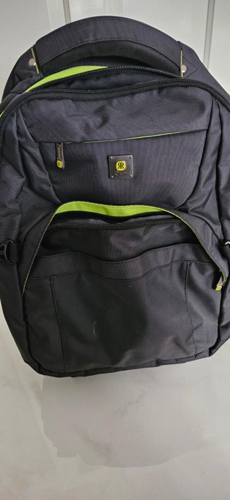 Rugzak zwart met neon groene accenten, Gebruikt, 25 tot 40 cm, Ophalen of Verzenden, Overige merken