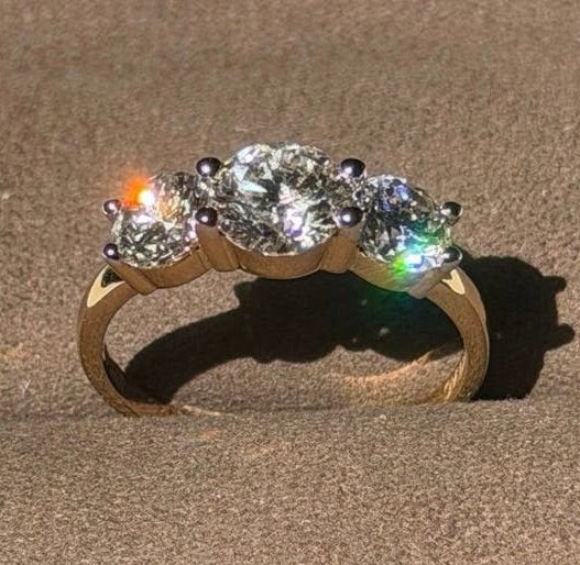 Gouden ring met 3 diamanten totaal 2.05ct met certificaat!, Sieraden, Tassen en Uiterlijk, Ringen, Nieuw, Ophalen of Verzenden