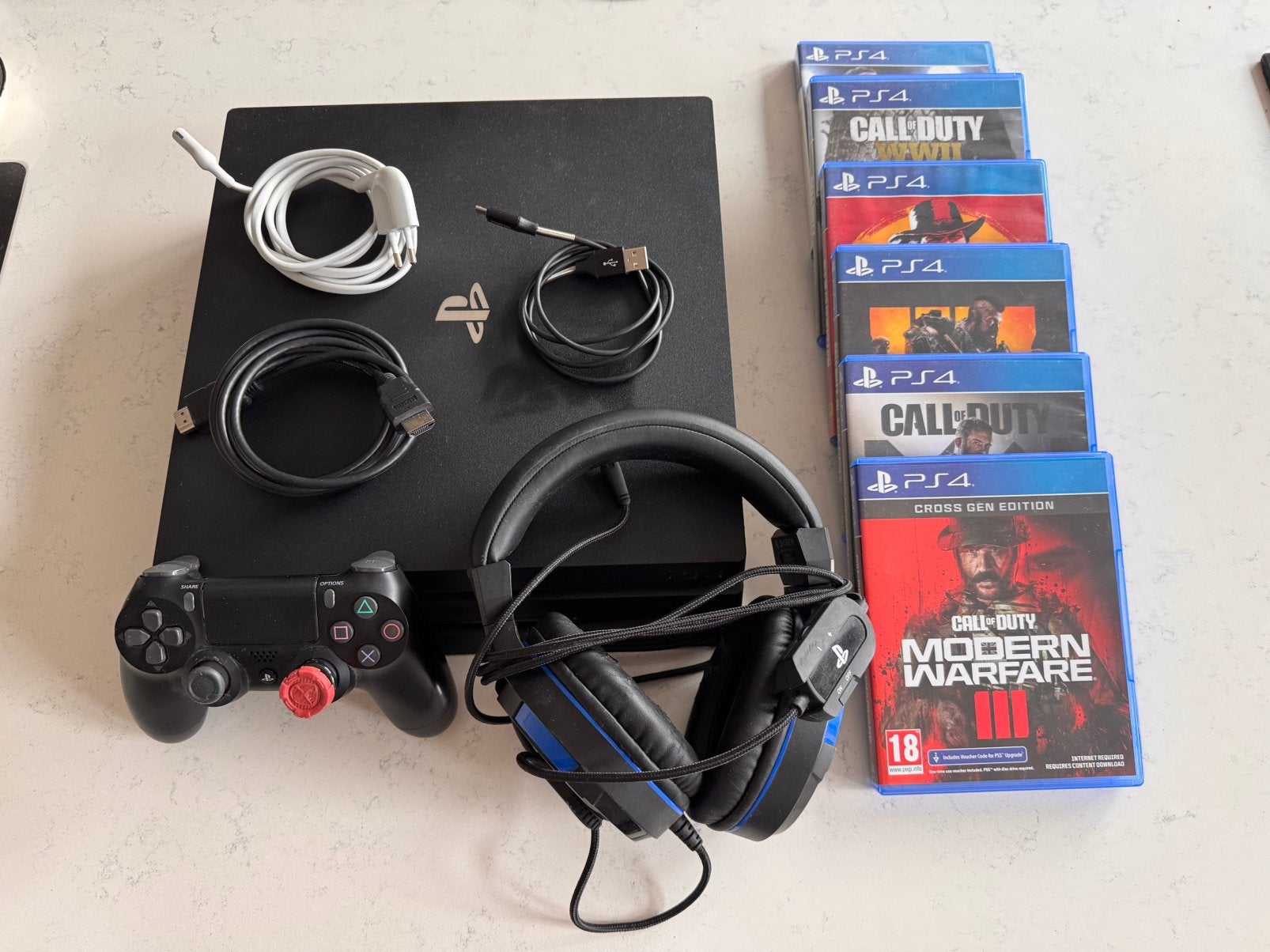 PS4 Pro 1TB, Controller, Headset, 6 Games | Zeer nette staat, Ophalen of Verzenden, Zo goed als nieuw, Met 1 controller, Pro
