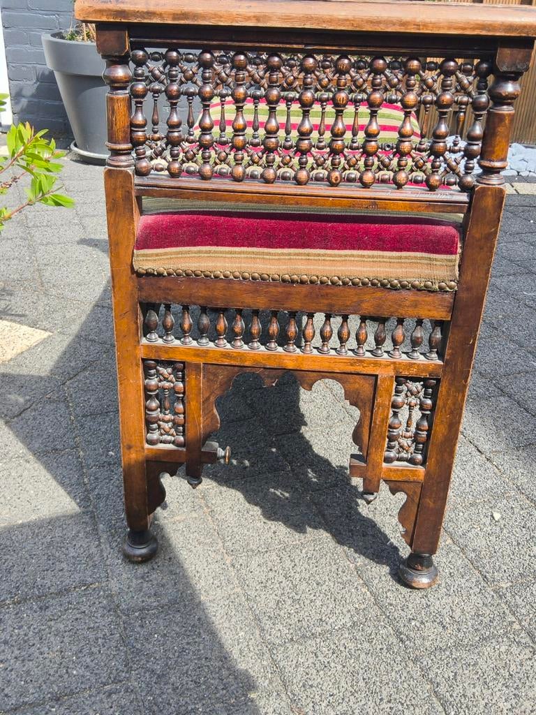 Marokkaans bankje., Ophalen