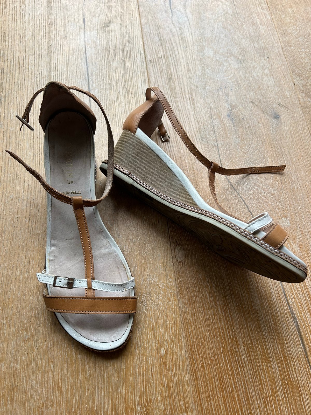 Zwarte en bruine sandalen met hak, Kleding | Dames, Ophalen of Verzenden, Gedragen, Zwart, Sandalen of Muiltjes