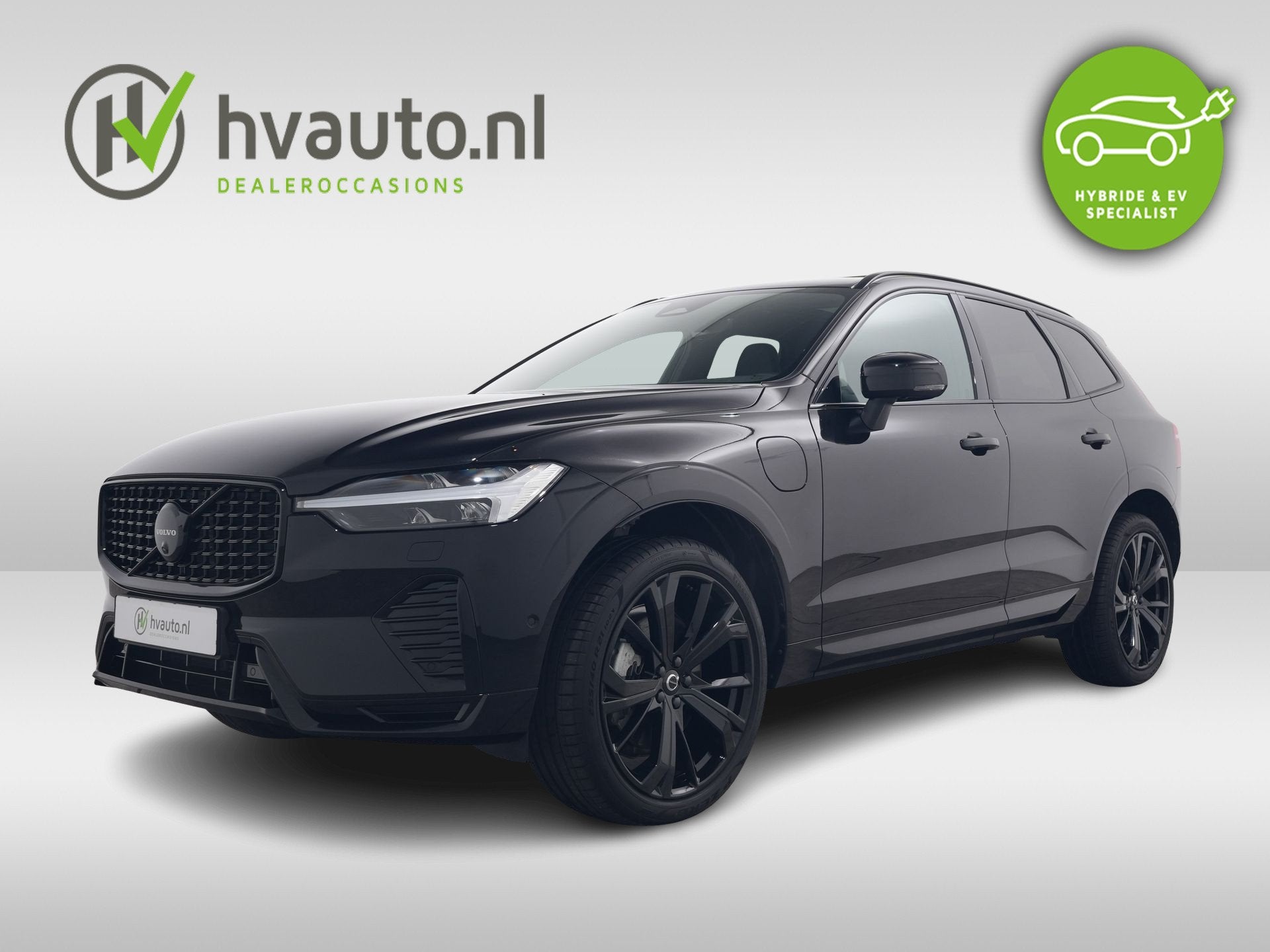 Volvo XC60 2.0 T6 350PK RECHARGE AWD PLUS BLACK EDITION AUT8, Auto's, Automaat, Gebruikt, 4 cilinders, 1969 cc